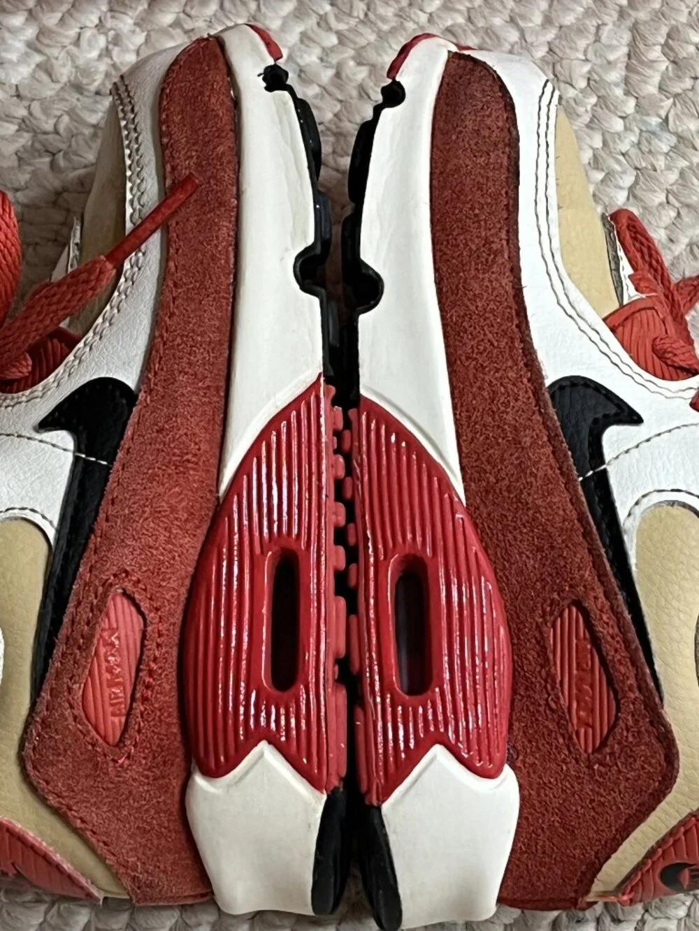 NIKE Air Max 90 Toddler Boy's Size 8C Sesame Red Black Boxed Sneakers CD6868-200